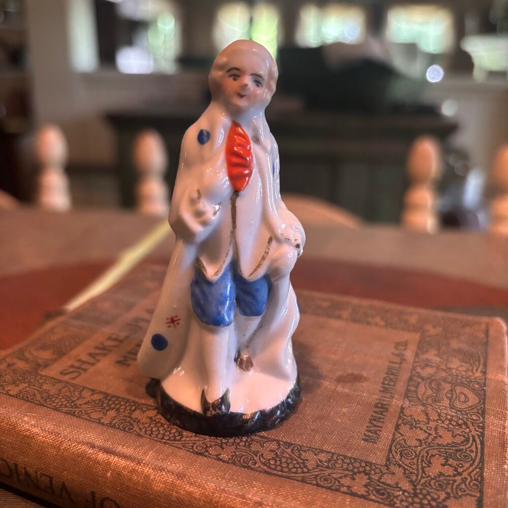 Vintage Miniature Ceramic Porcelain Colonial Man Made in Japan 3 inches